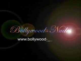 Bollywood ritual ng libog at pagsasayaw habang siya ay alone