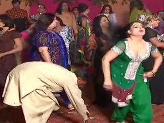 ใหม่ superb enchanting mujra เต้นรำ 2019 นู้ด mujra เต้นรำ 2019 #hot #sexy #mujra #dance